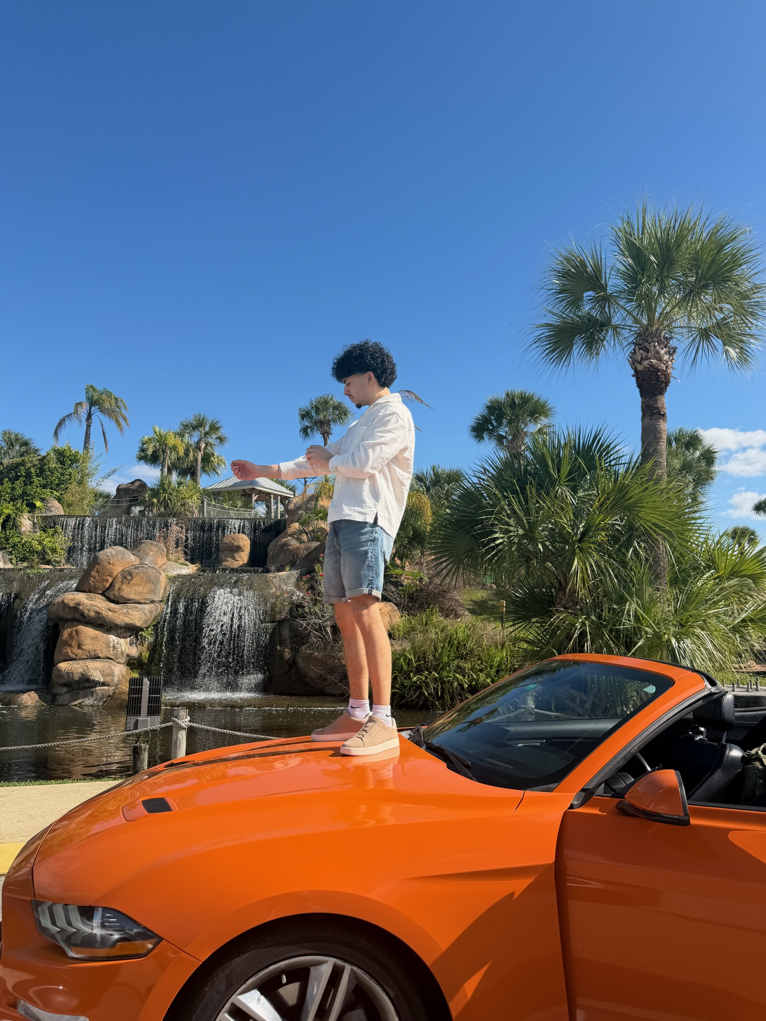 Behind the scenes 2